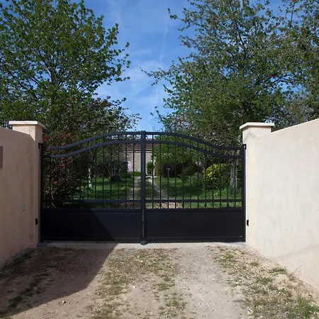 La Maison D'antoine Bed and Breakfast *